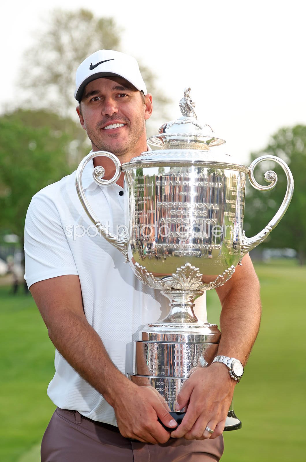 wanamaker trophy at oak hill 0020