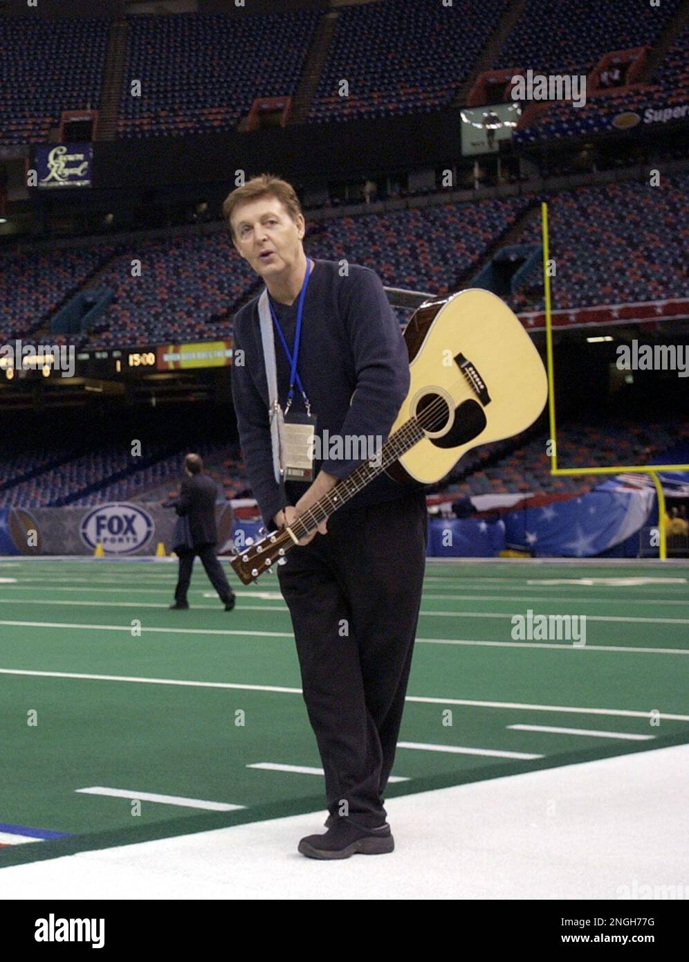 was paul mccartney at the super bowl 0012