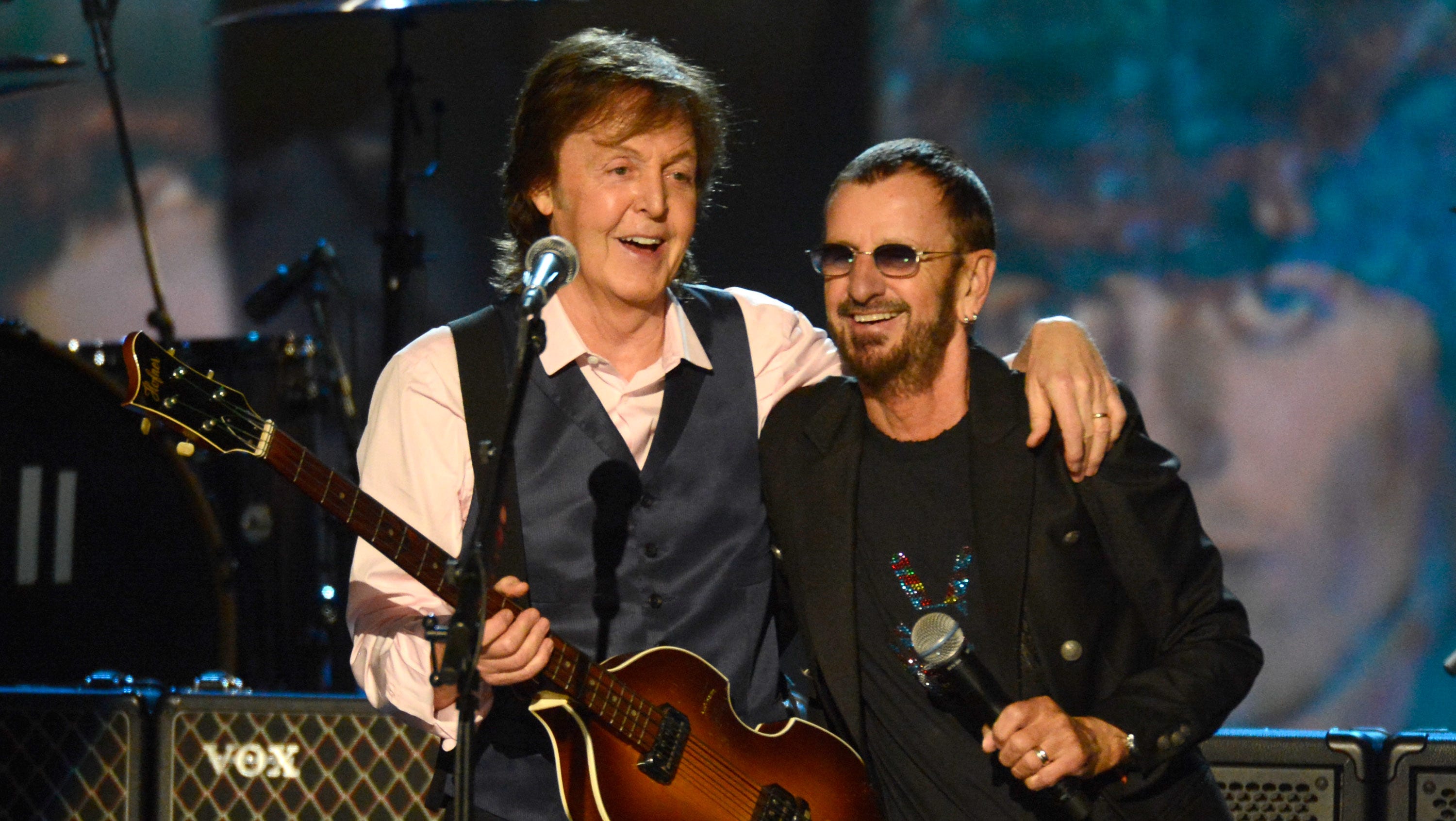was paul mccartney at the super bowl 0019