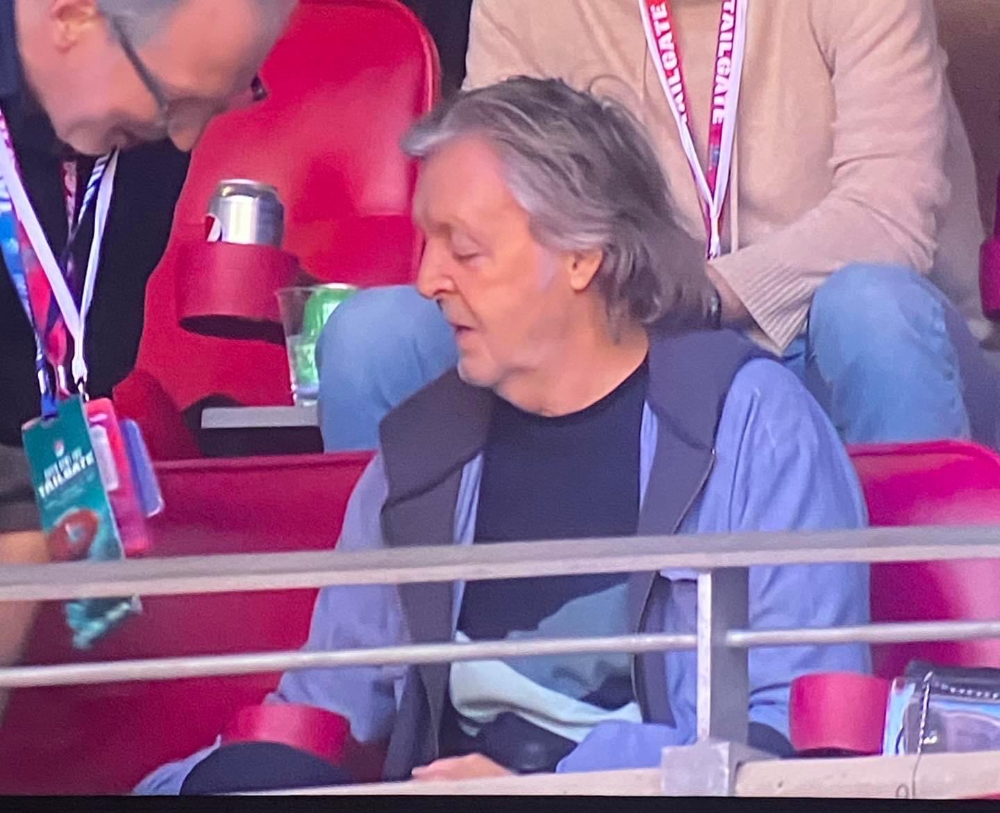 was paul mccartney at the super bowl 0028