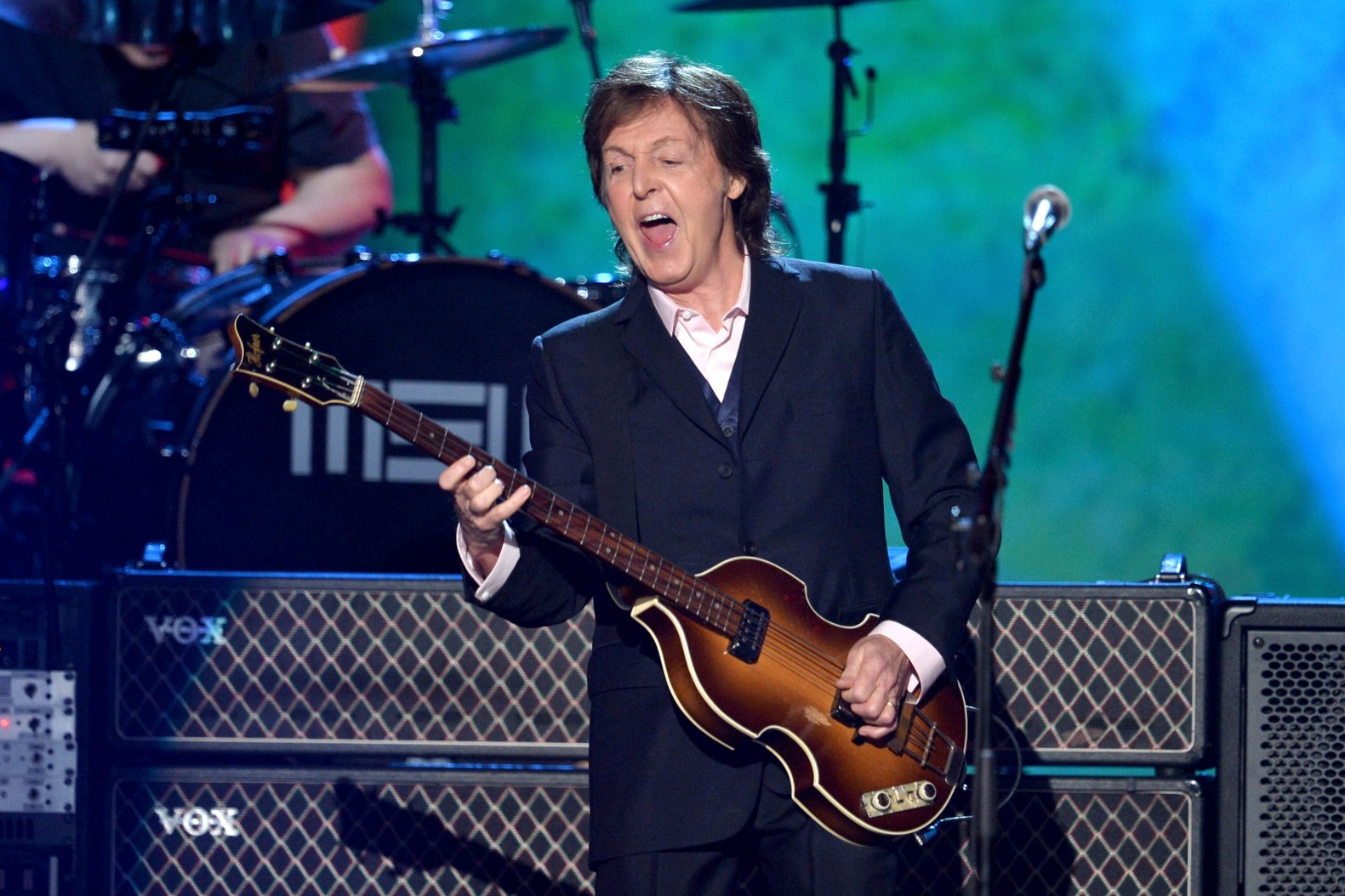 was paul mccartney at the super bowl 0033