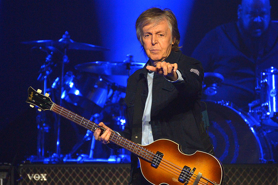 was paul mccartney at the super bowl 0034