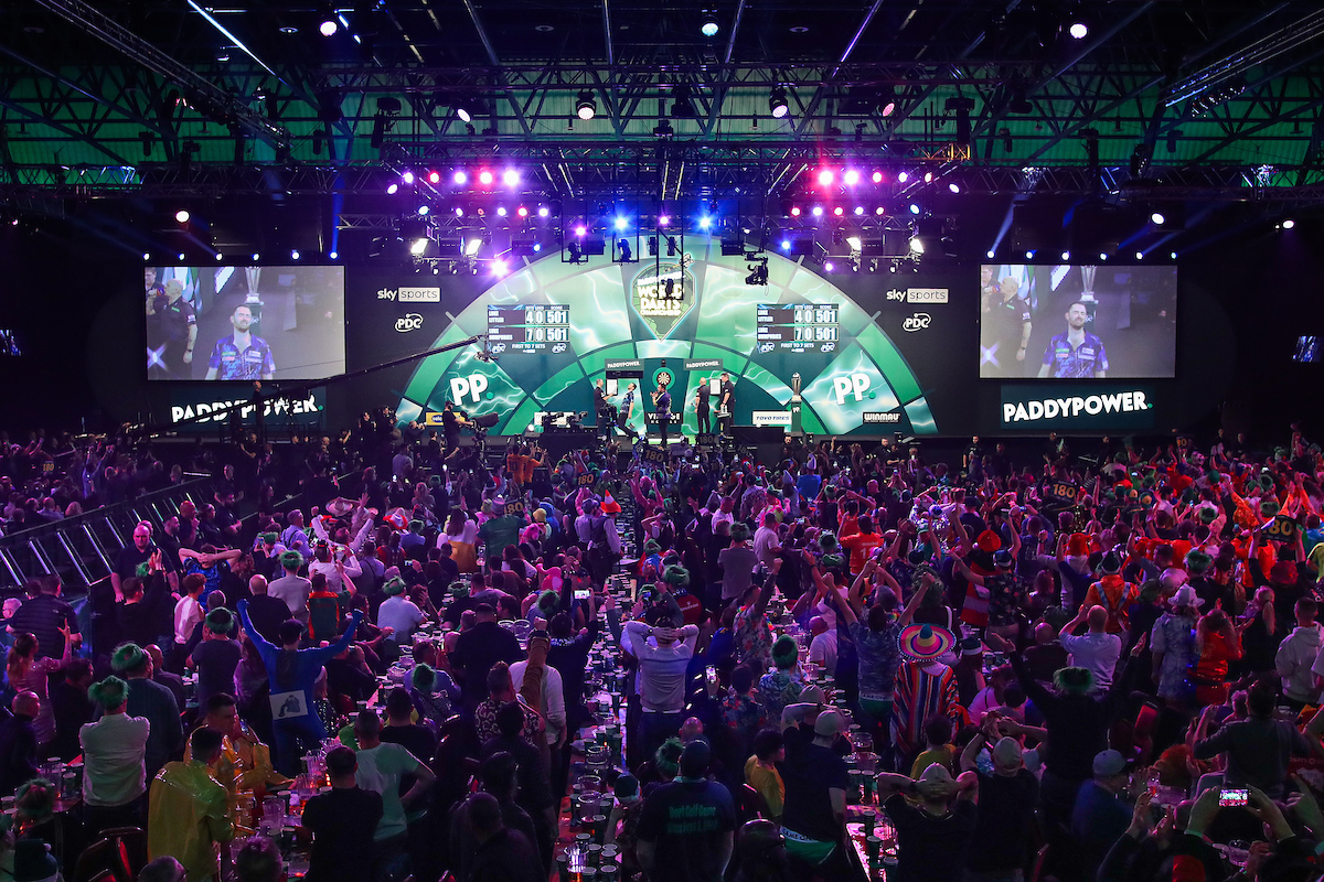 watch darts at alexandra palace