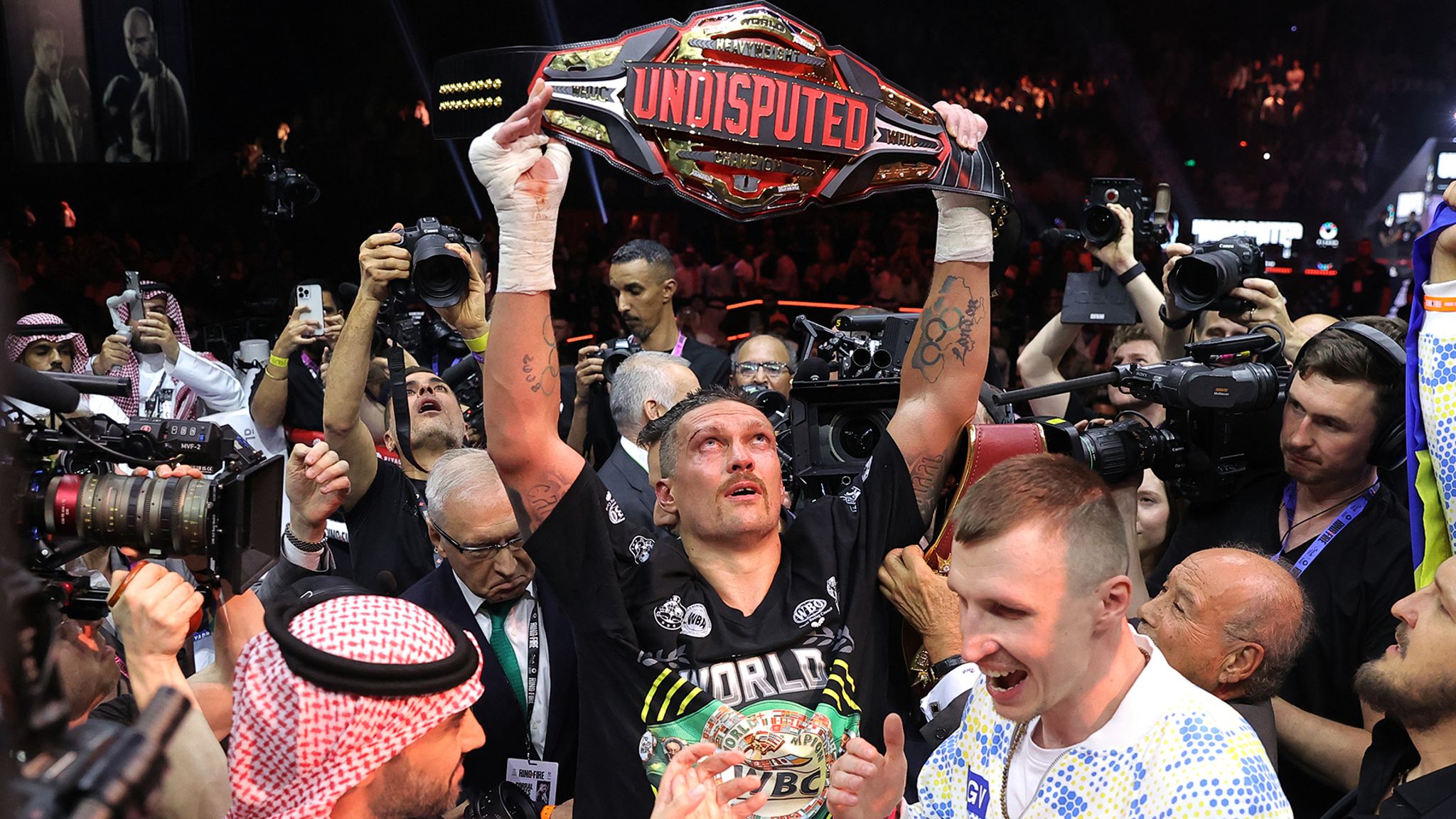 what belts does usyk have 0015