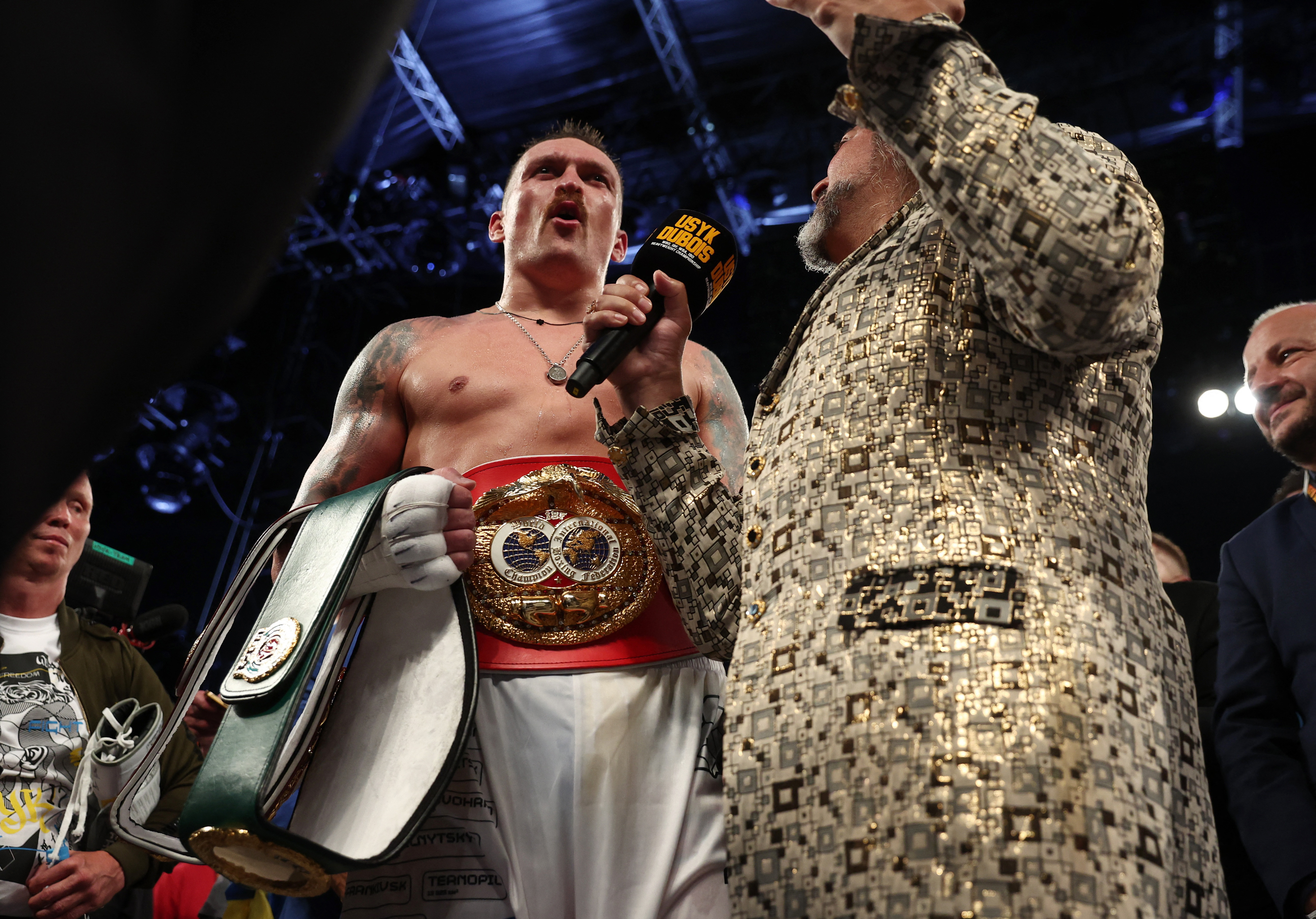 what belts does usyk have 0032