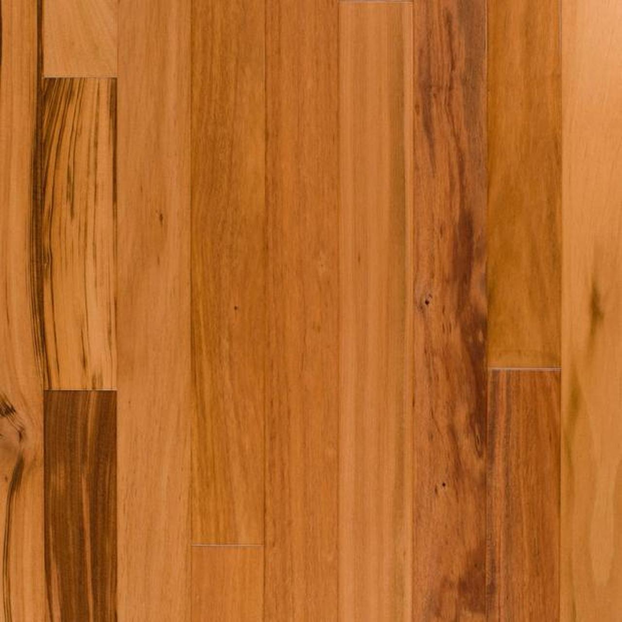 what does tiger wood look like 0036