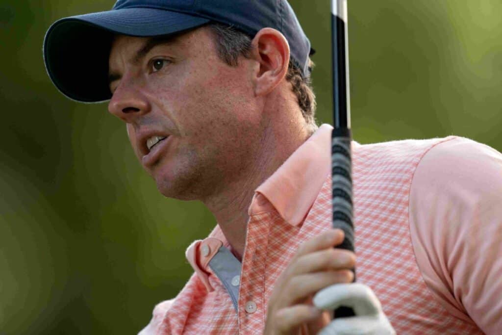 What grips does Tiger use 0028
