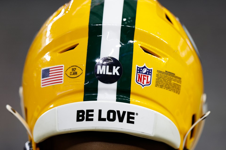 what is the sticker on the back of patrick mahomes helmet 0014