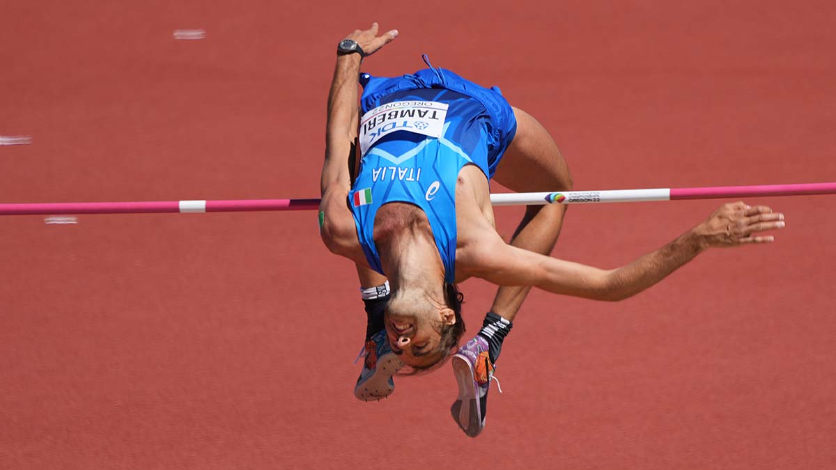 what is the world record for high jump 0022