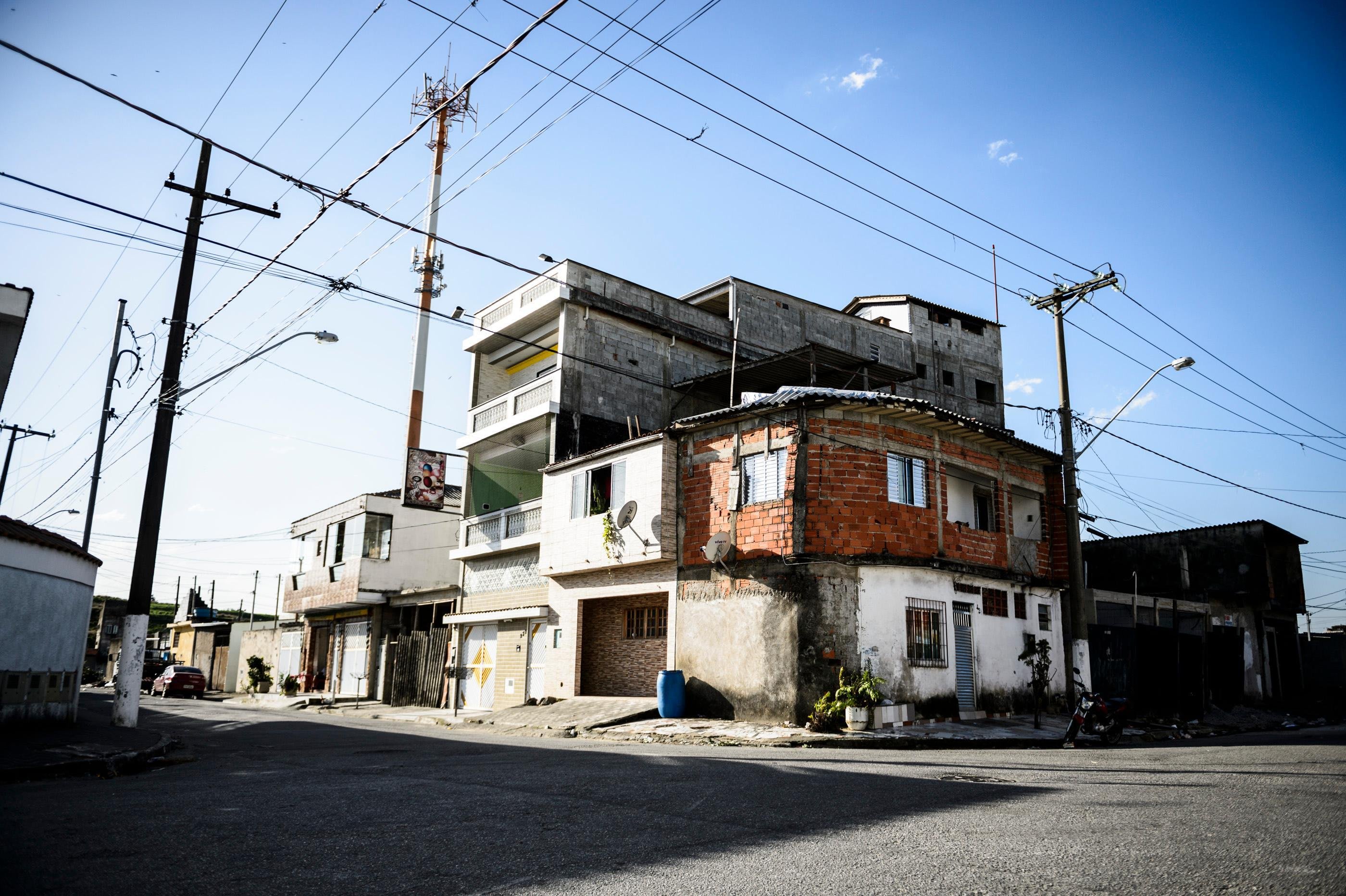 where does neymar jr live now 0034