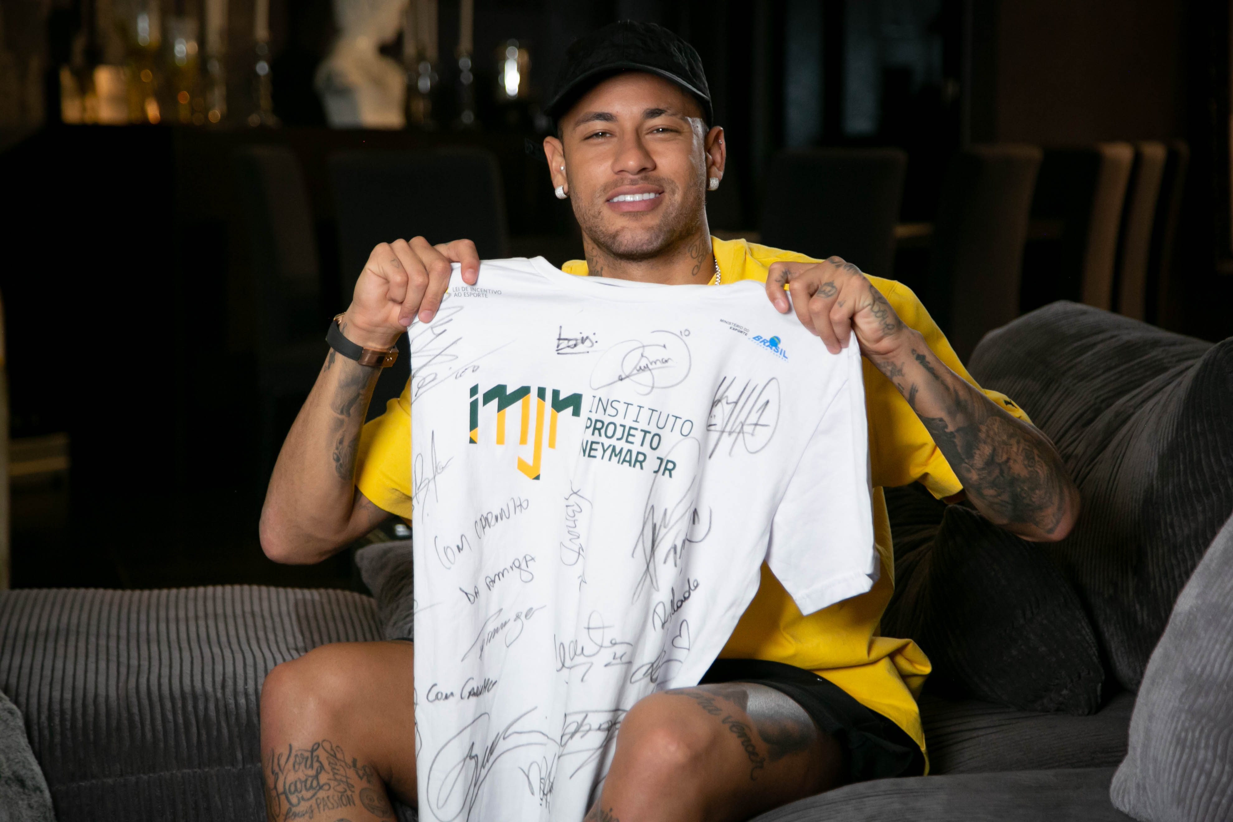 where does neymar jr live now 0043
