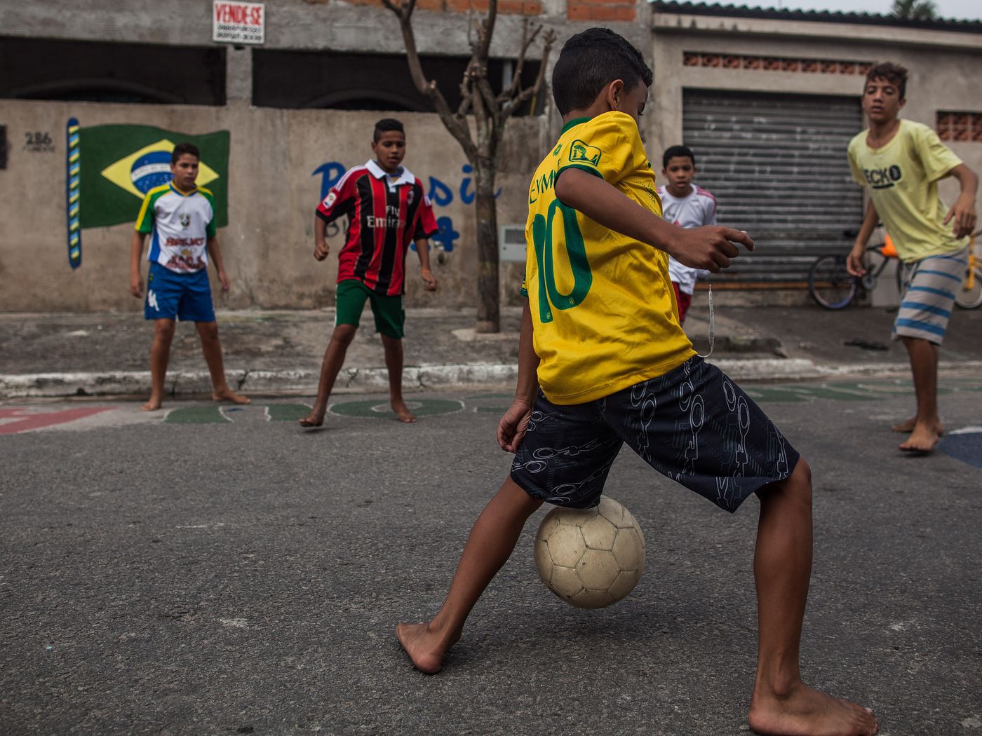 where does neymar jr live now 0072