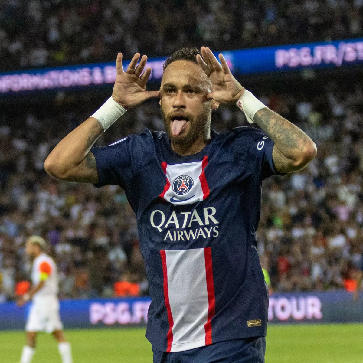 where does neymar jr live now 0083