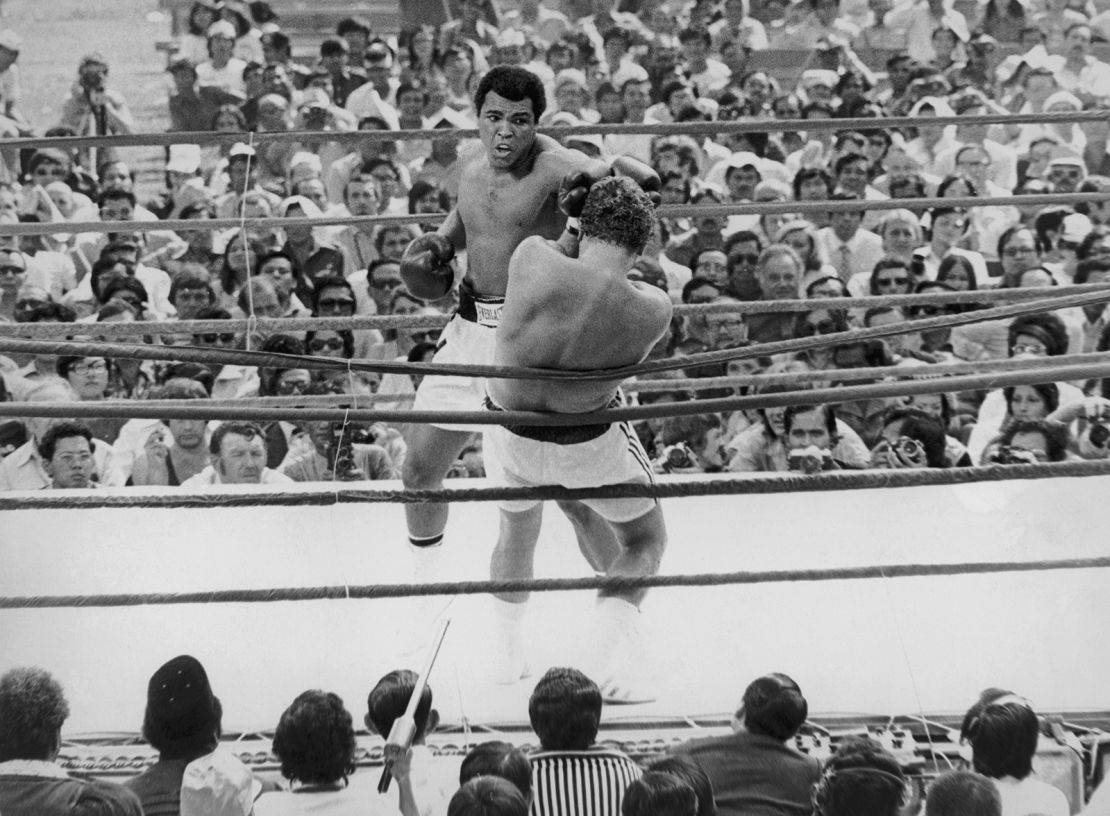 who beat muhammad ali in 1971 0048