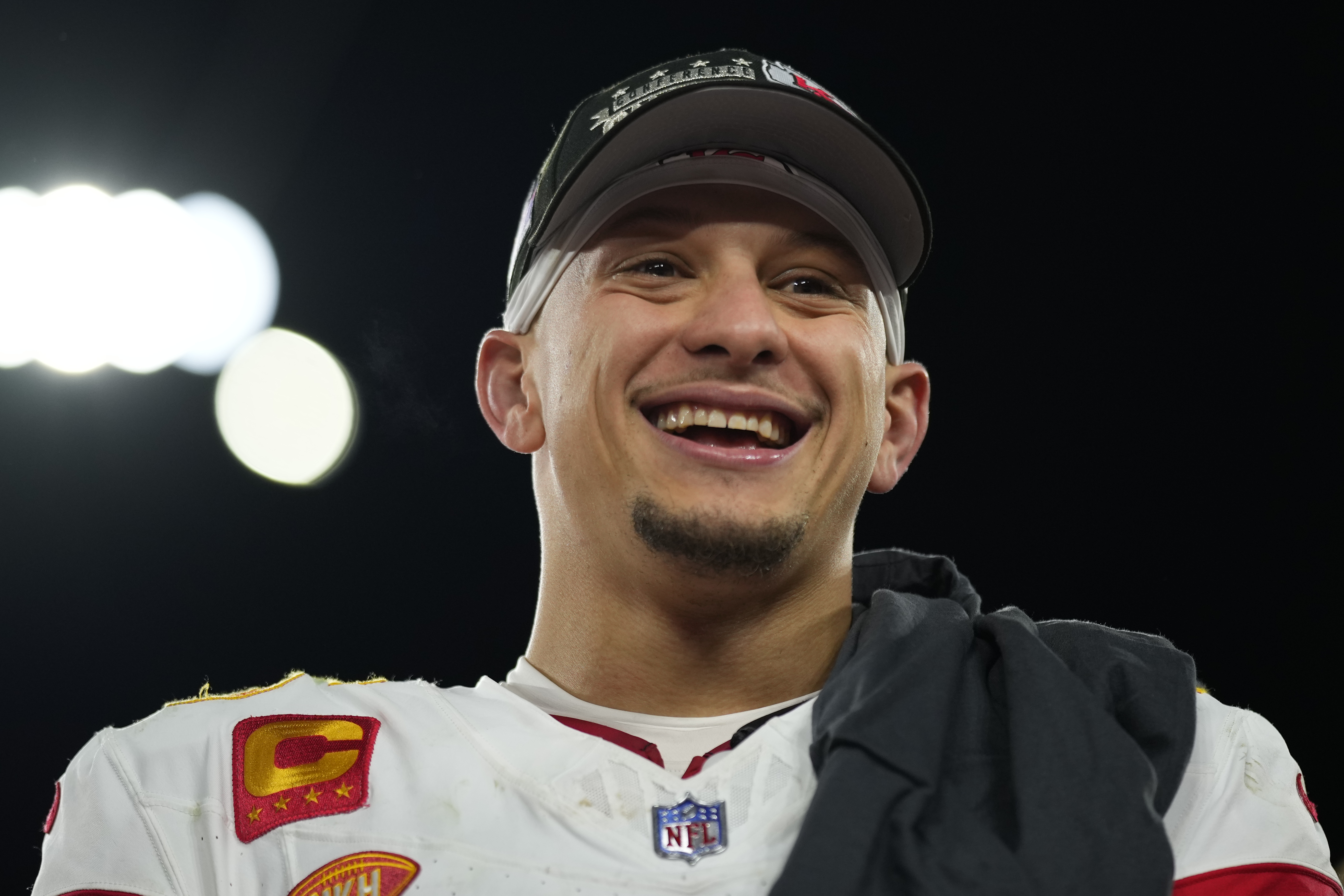 who does patrick mahomes look like 0024
