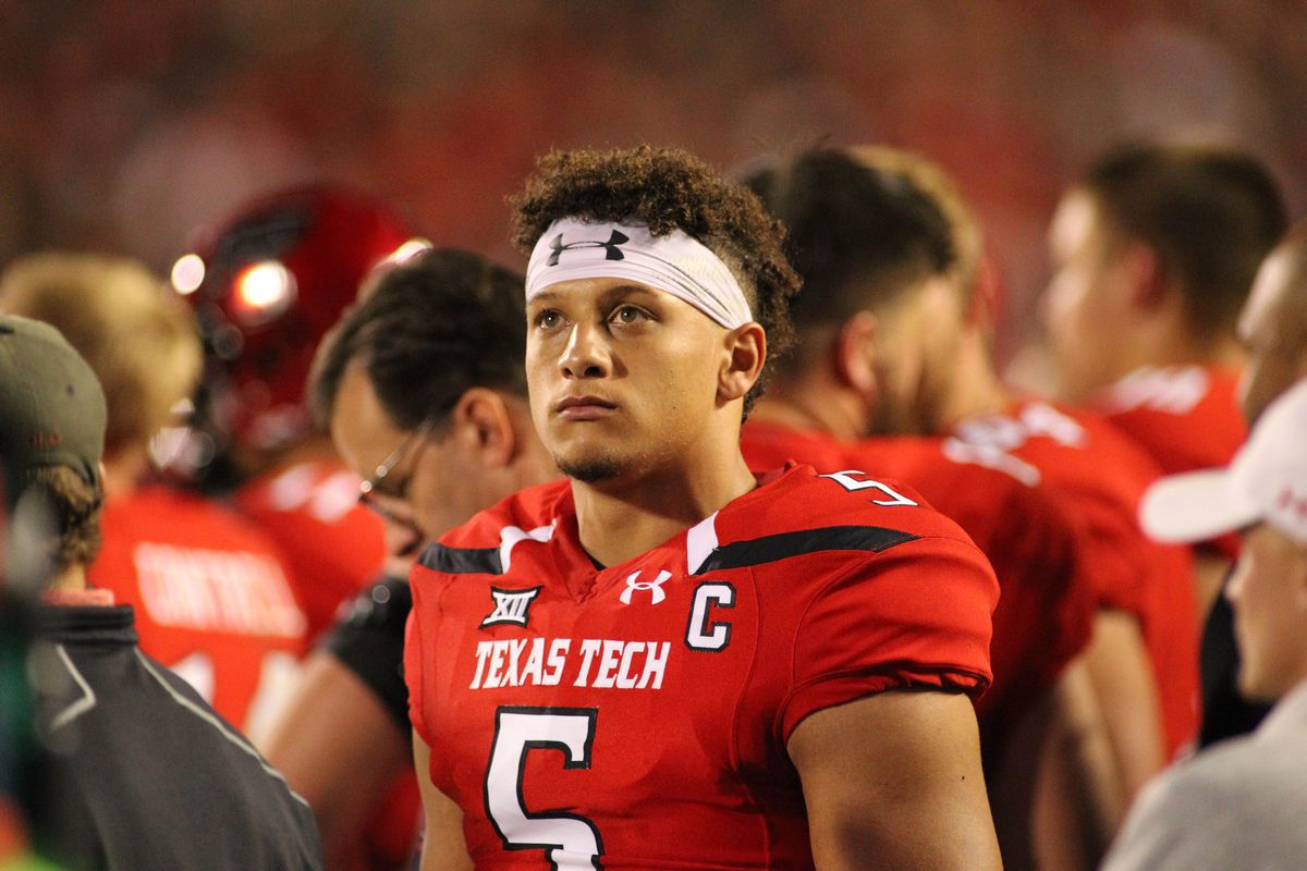 who does patrick mahomes look like 0033