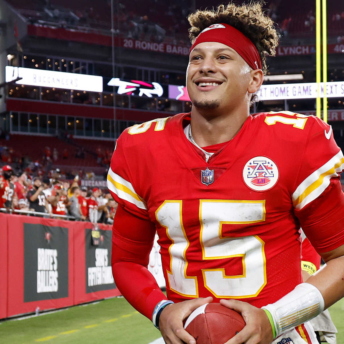 who does patrick mahomes look like 0035