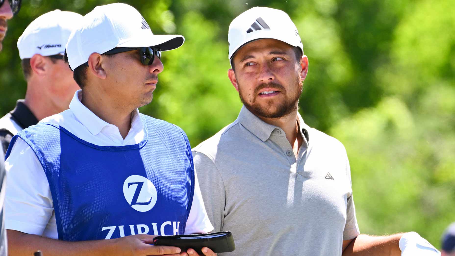 who is schauffele's caddie