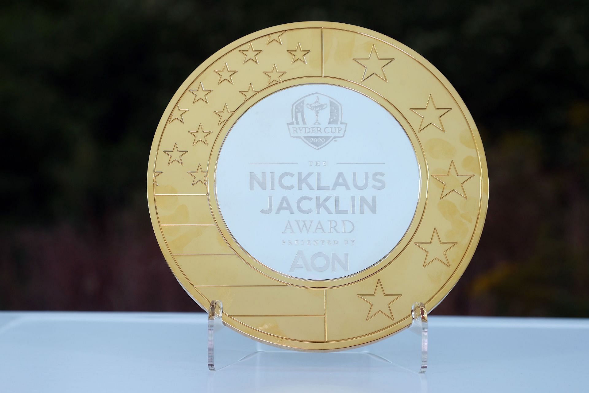 who won the nicklaus jacklin award
