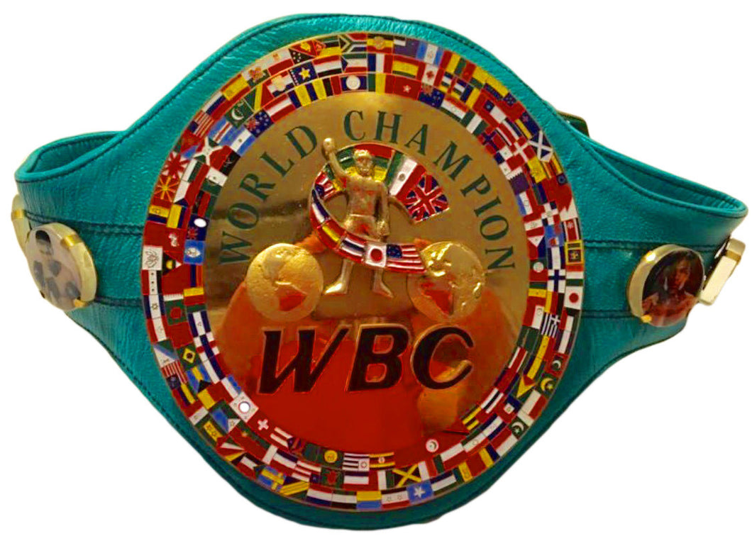 whose pictures are on the wbc belt 0014
