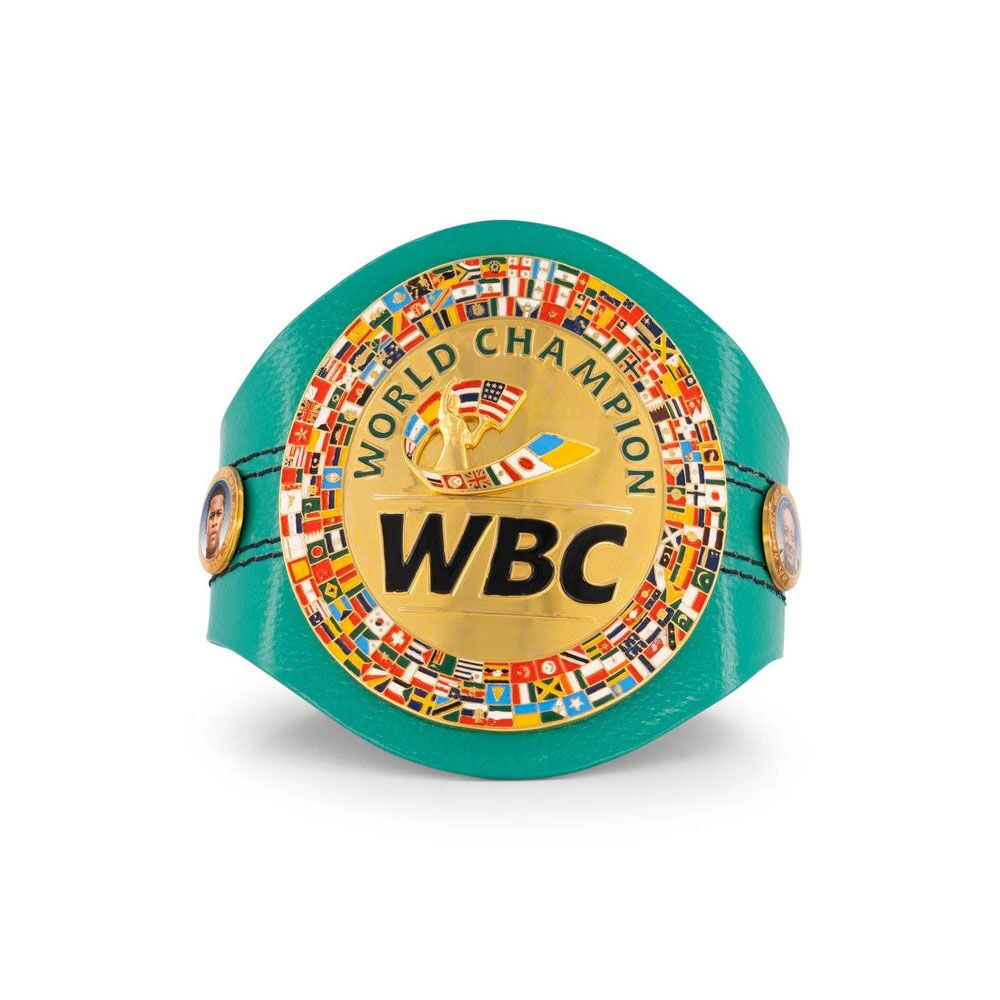 whose pictures are on the wbc belt 0043