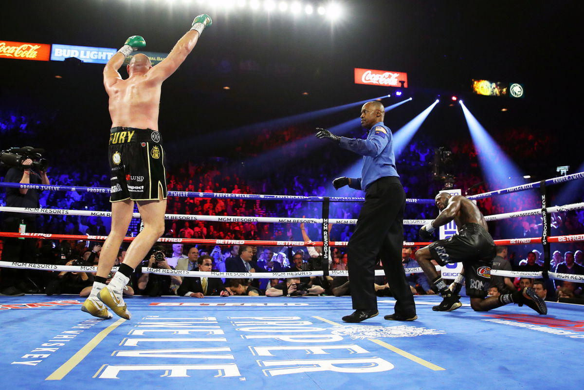 wilder knocks down fury 0035