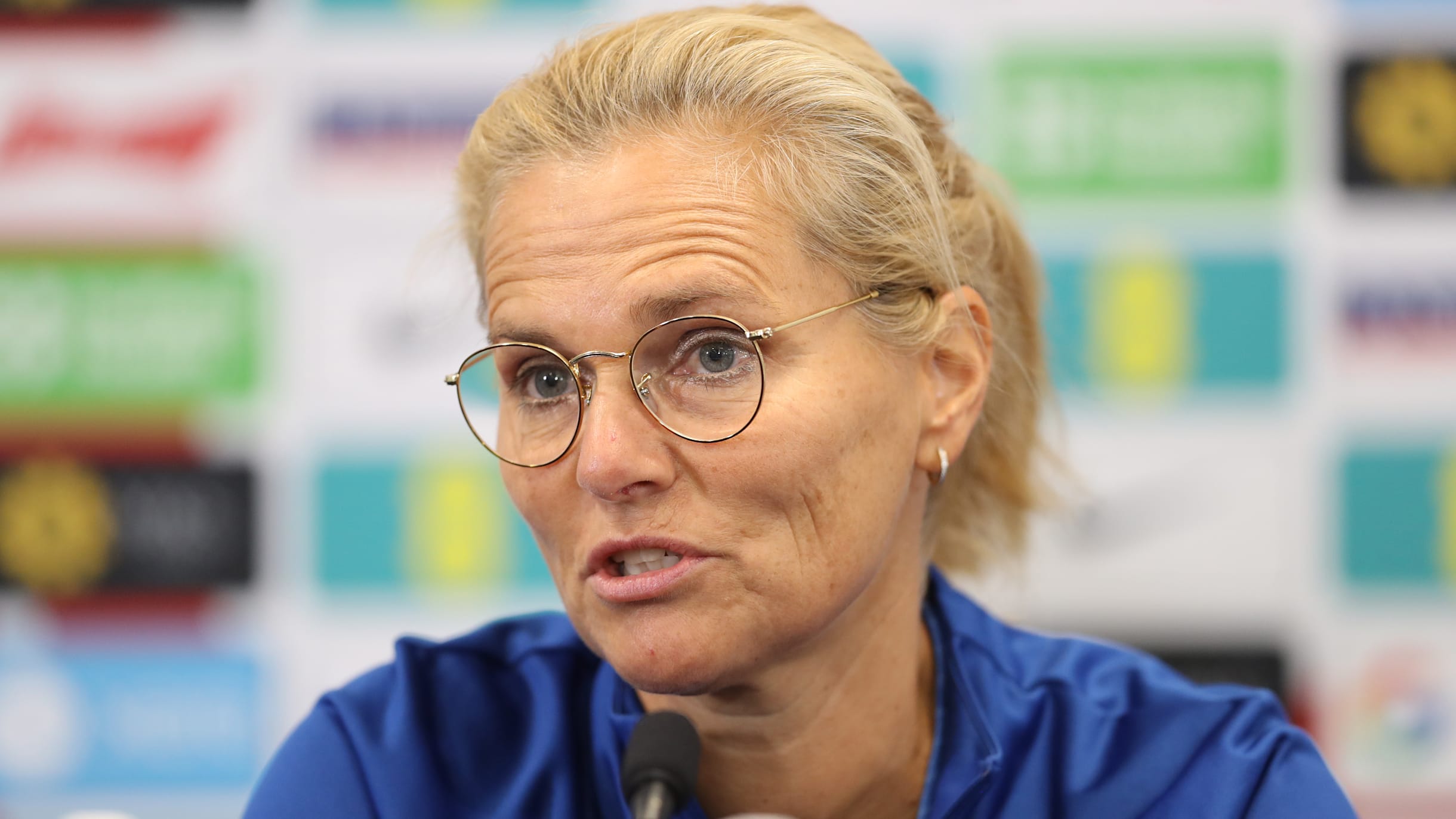 women's coaching staff England