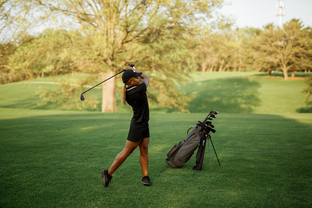 Women’s golf swing sequences 0009