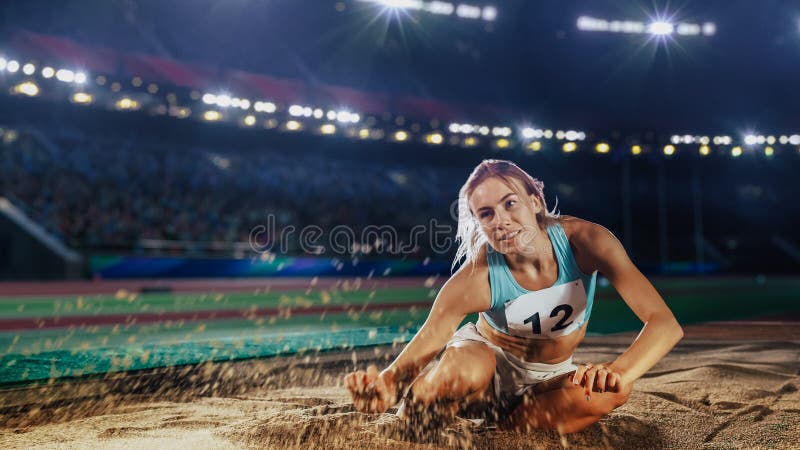women's long jump landing 0021