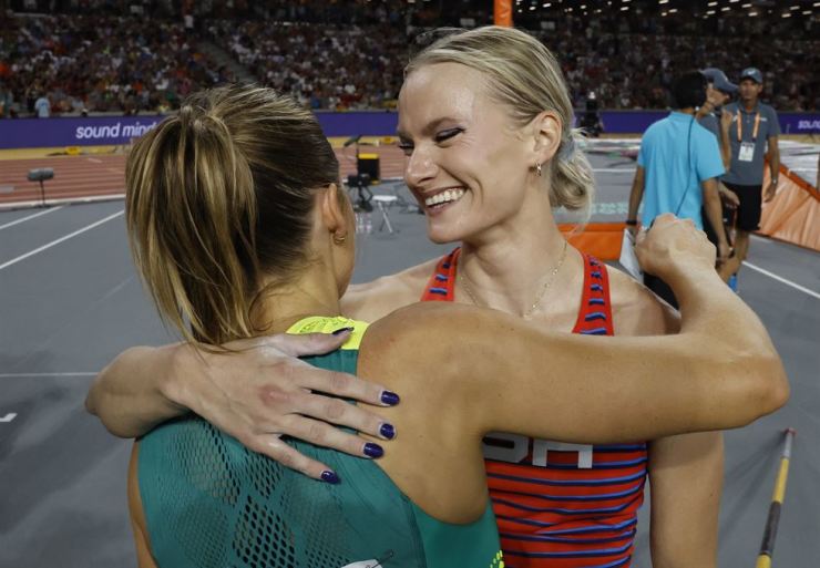 women's pole vault budapest 0029