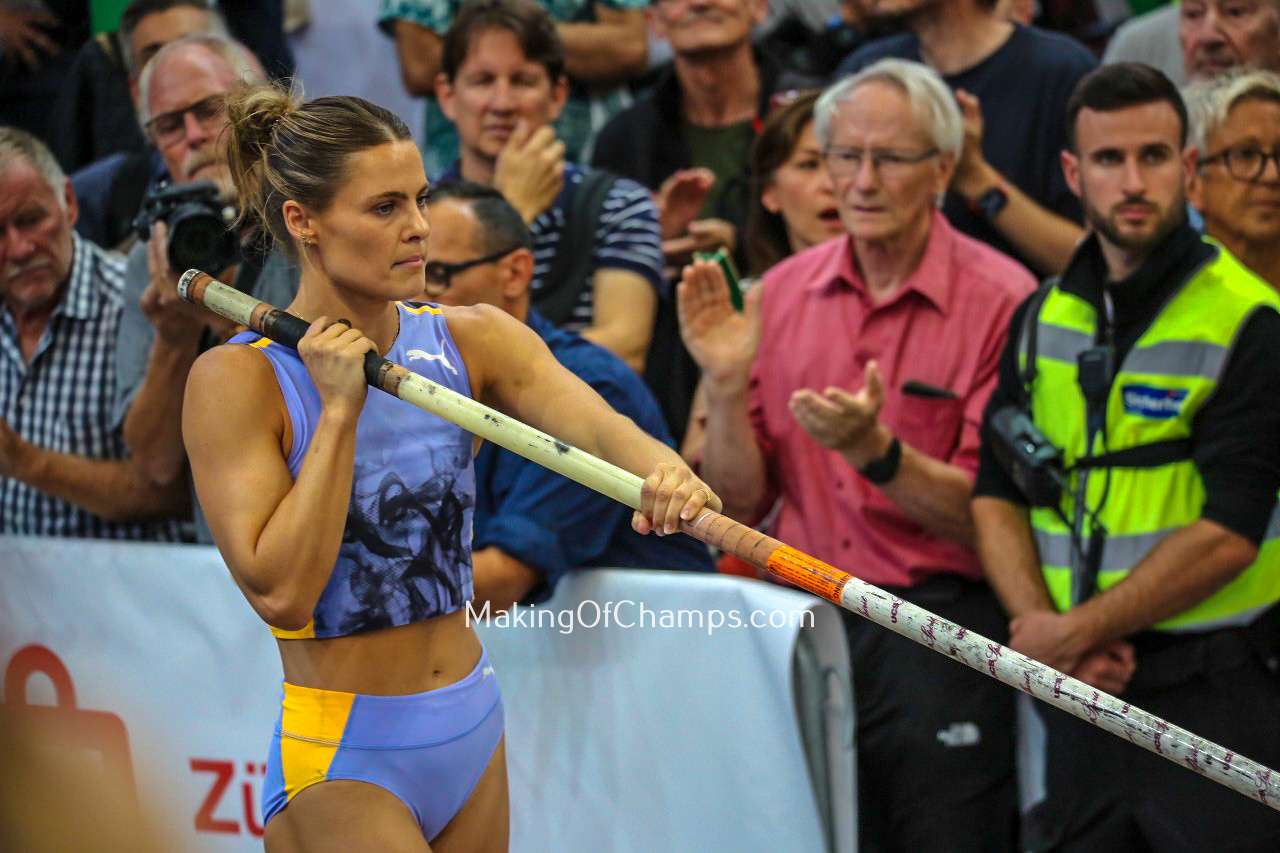 women's pole vault budapest 0043