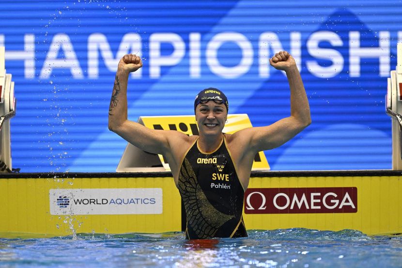 women's swimming world rankings.