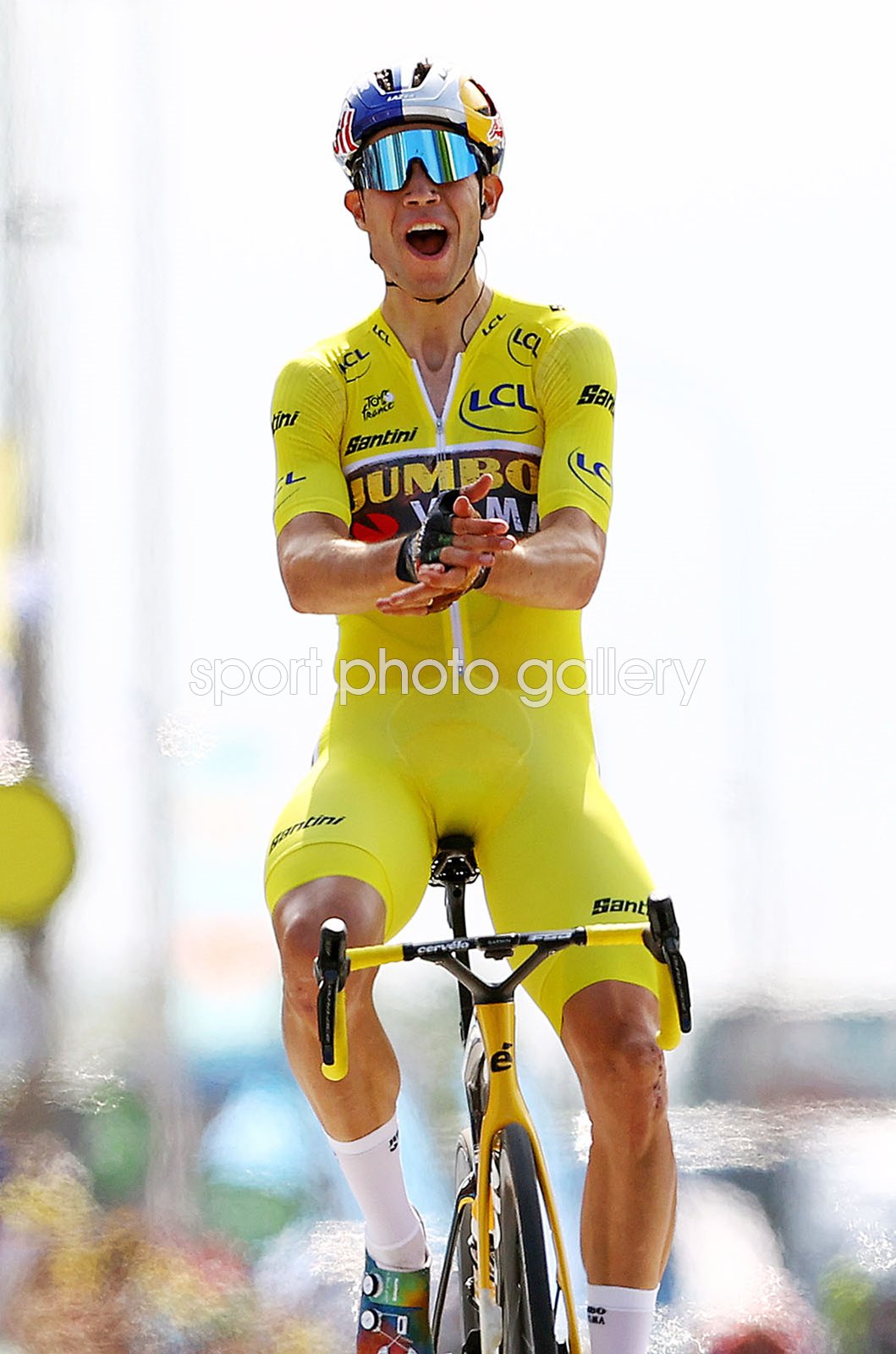 wout van aert tour de france 2022 0035