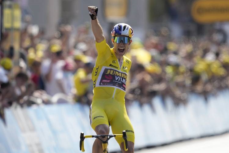 wout van aert tour de france 2022 0037