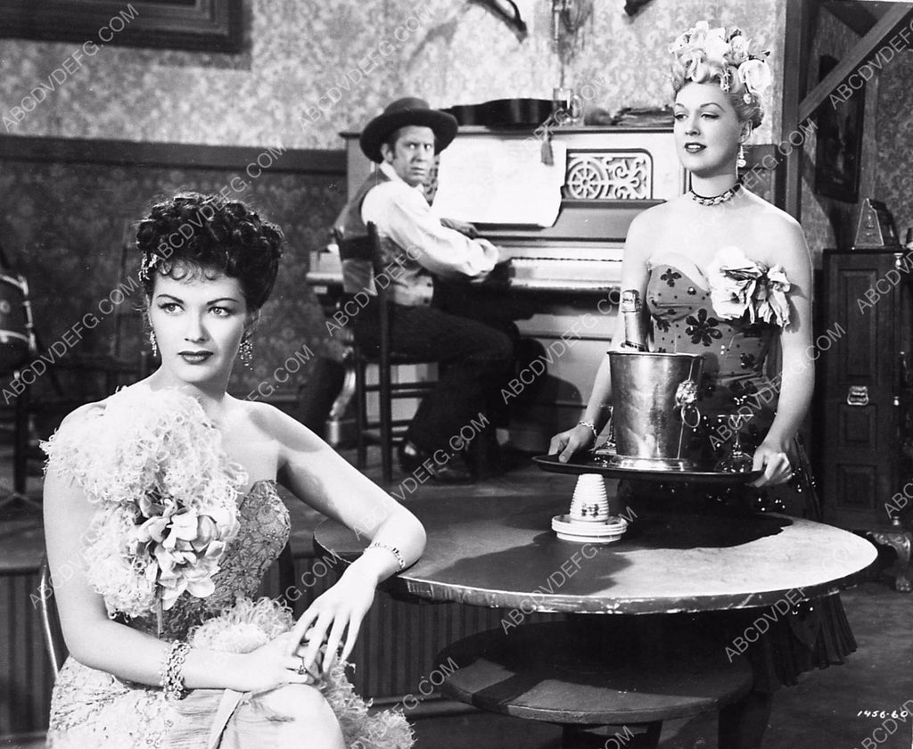 yvonne de carlo pictures 0048