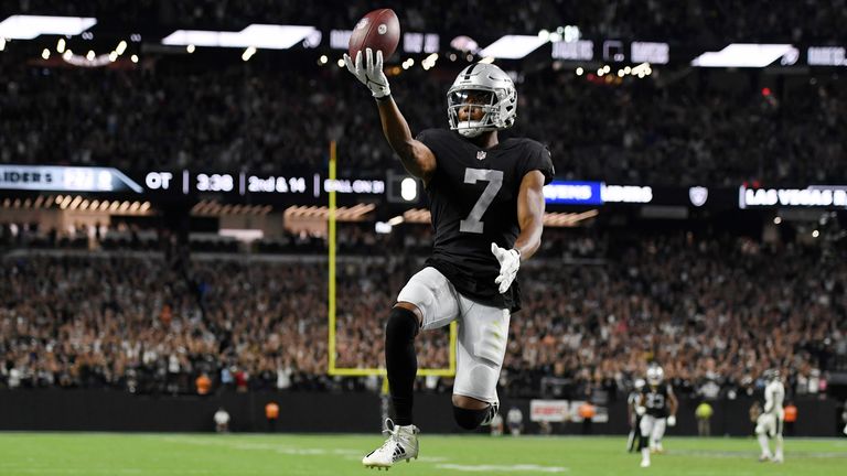 zay jones touchdown 0010