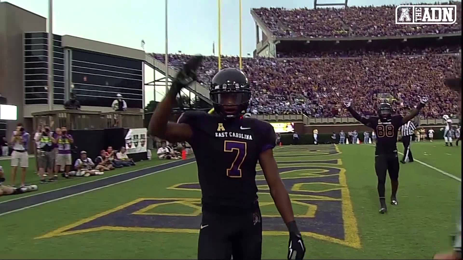 zay jones touchdown 0020
