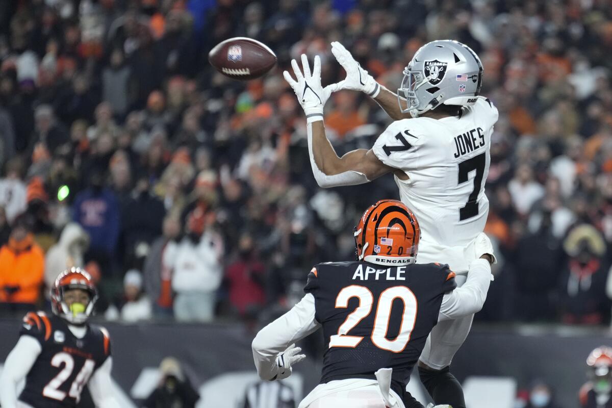 zay jones touchdown 0042