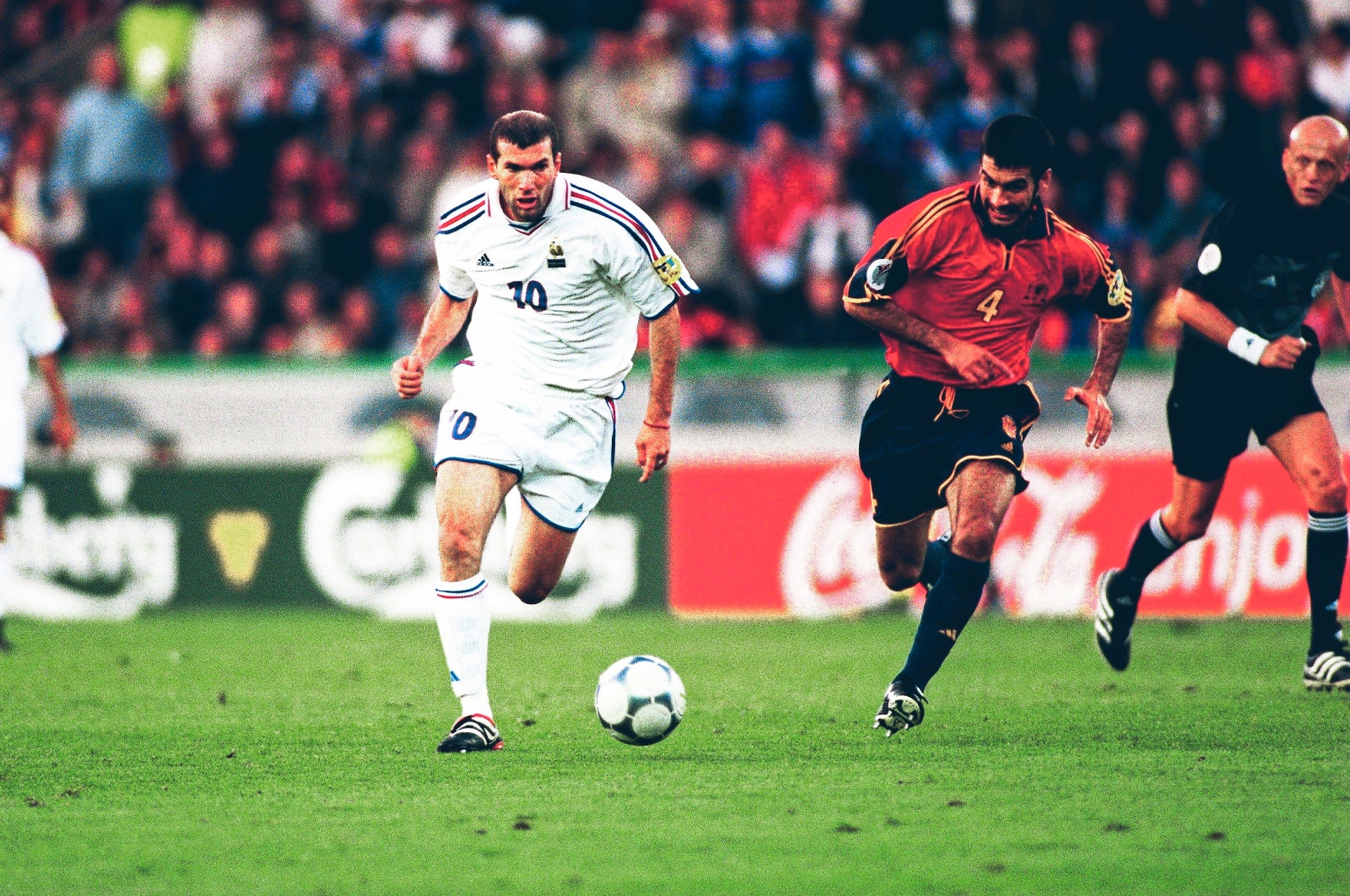 zidane walking past the world cup 0026