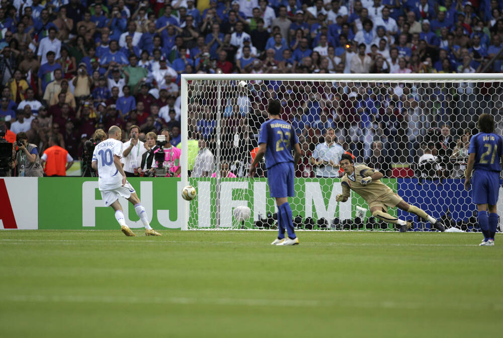 zidane walking past the world cup 0040