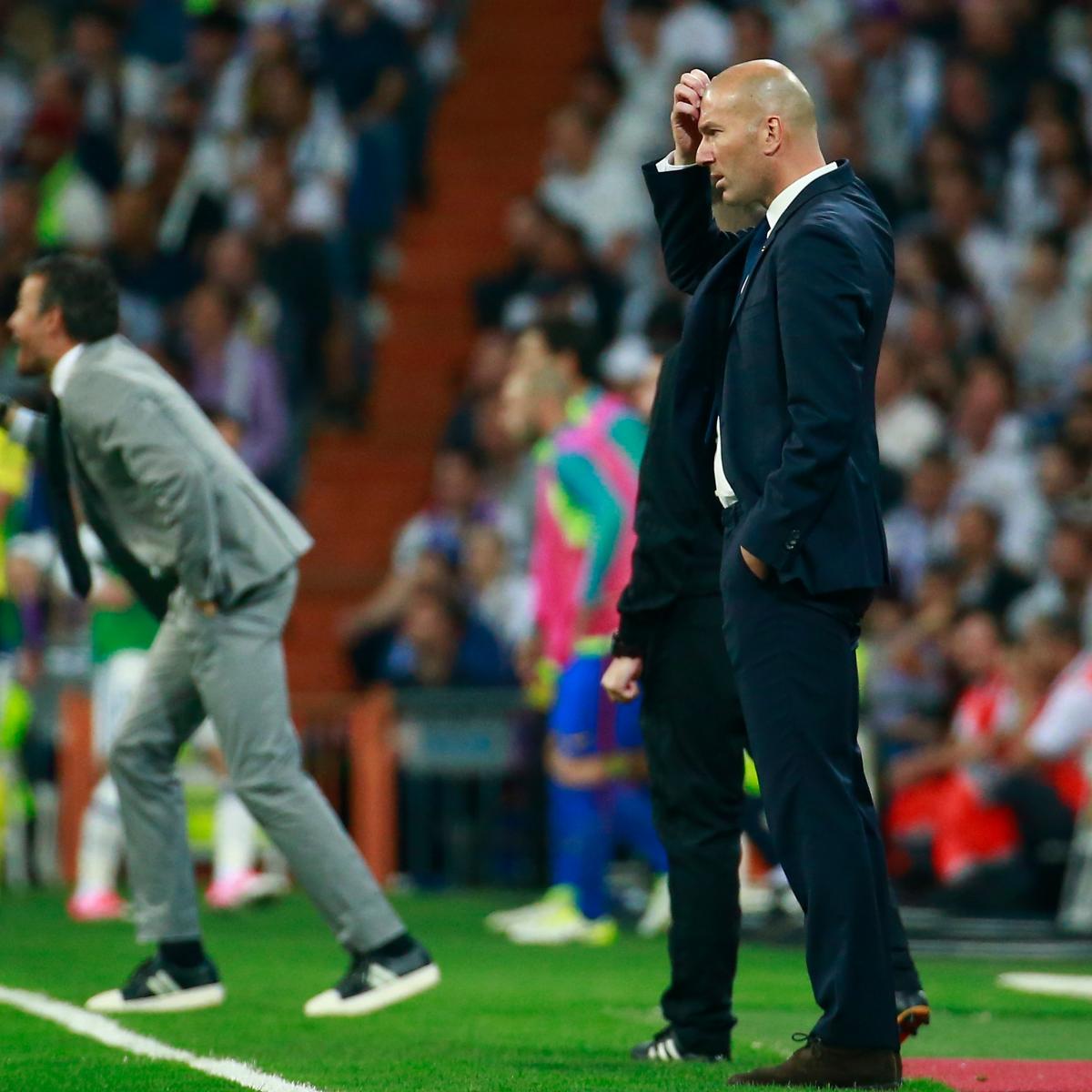 zidane walking past the world cup 0043