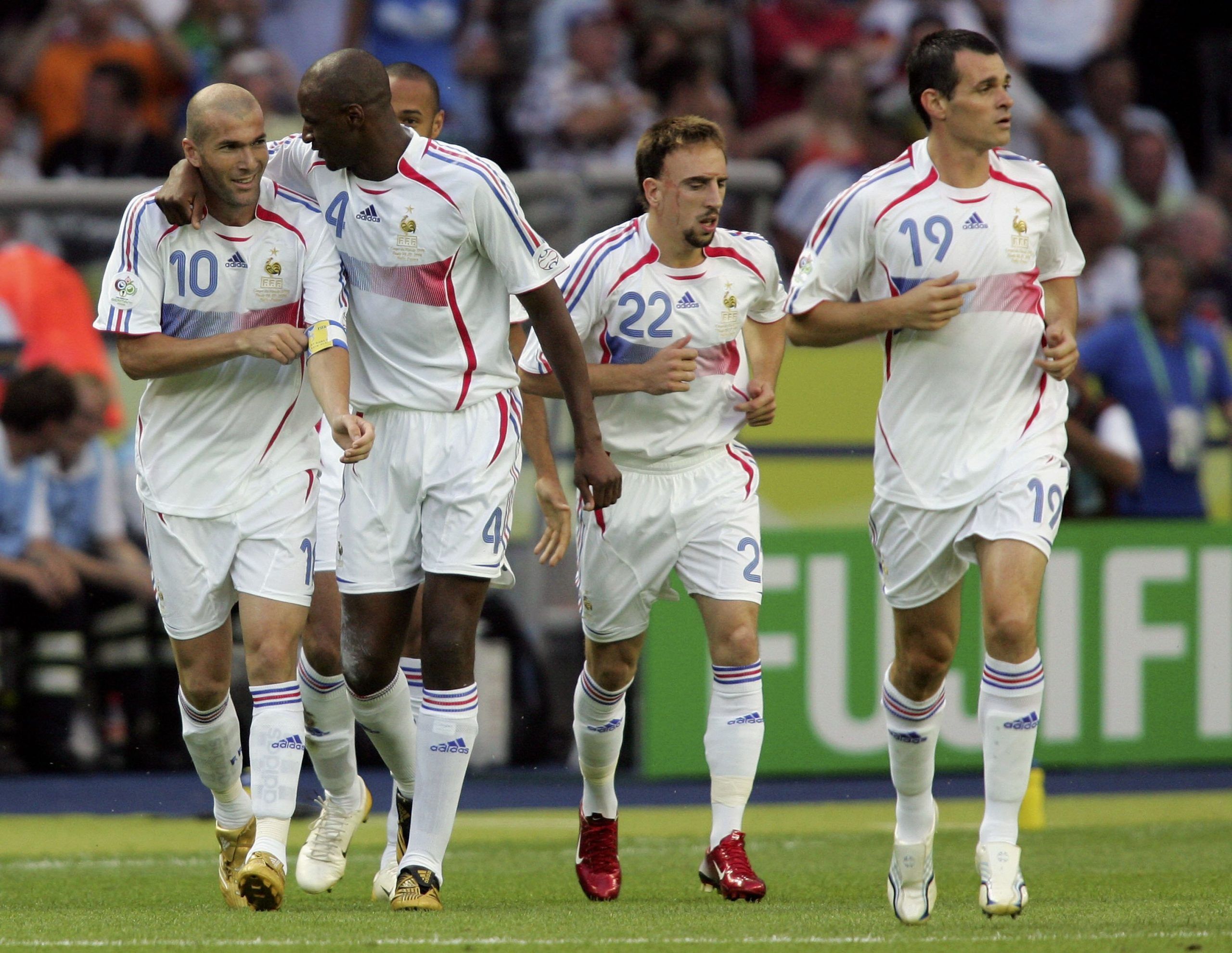 zidane 2000 0028