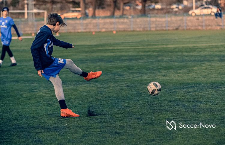 how fast can ronaldo kick a soccer ball mph