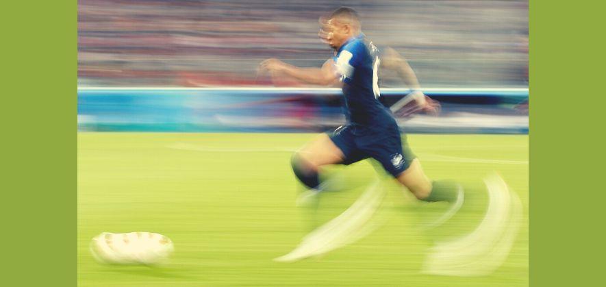 Mbappé's sprinting technique