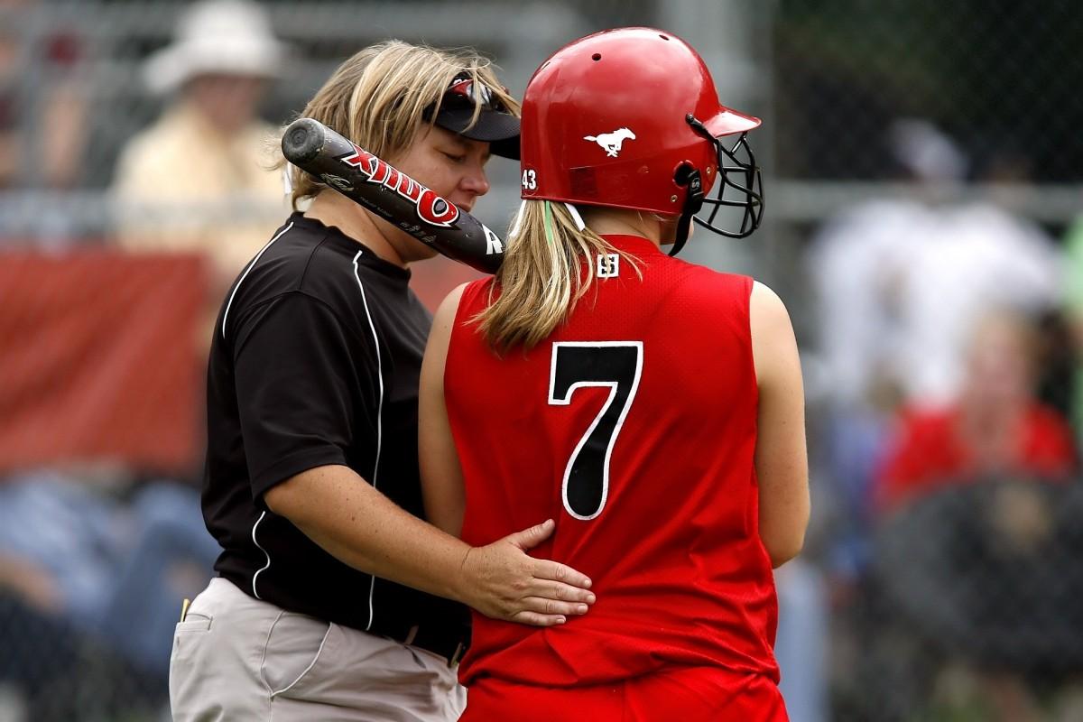 how to dress like a coach