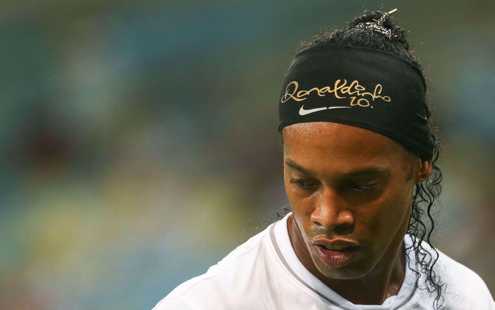 The Evolution of Football Headbands: From Sock Messages to Fashion Statements