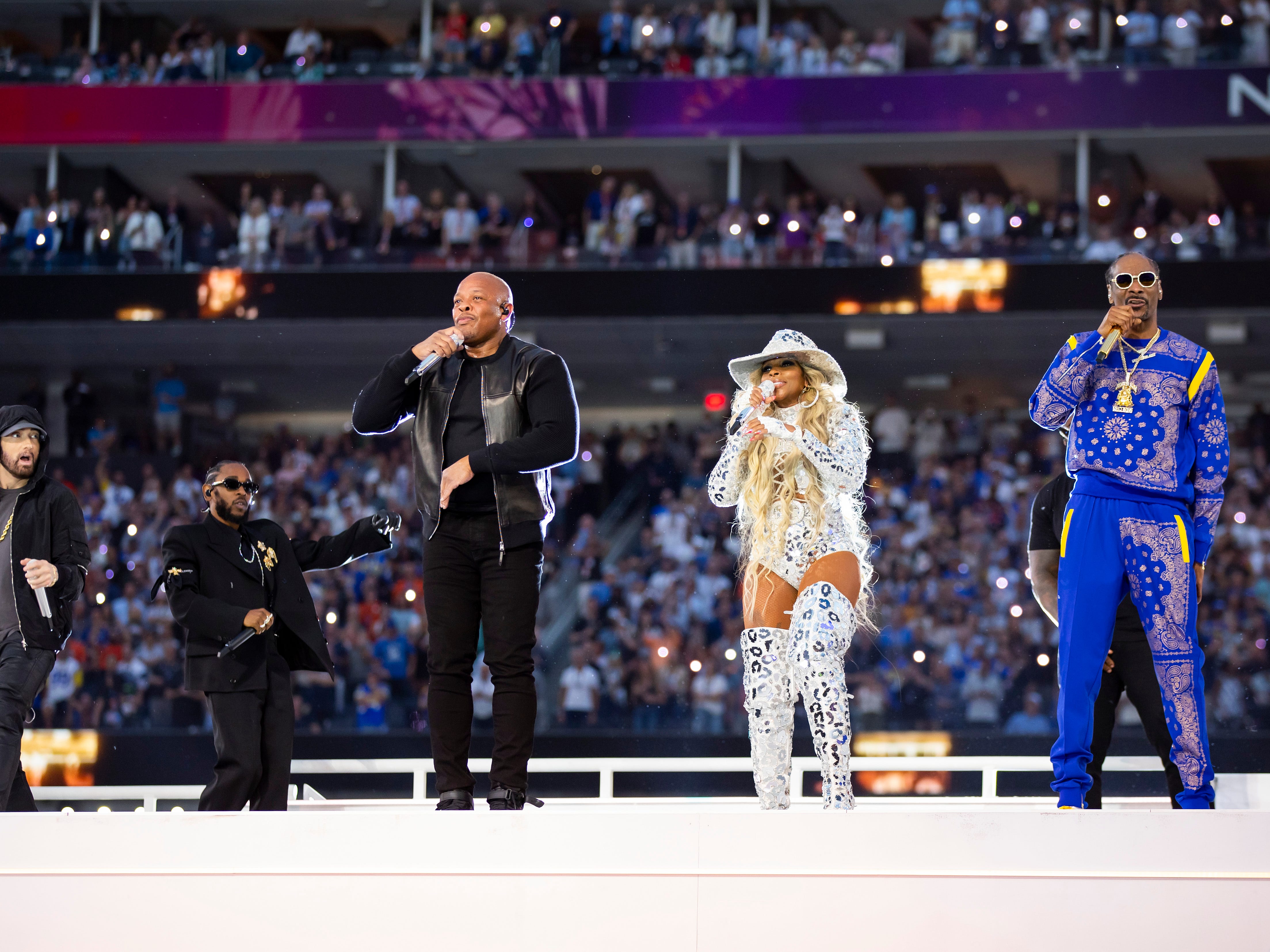 2009 halftime show highlights the creativity of unforgettable performances