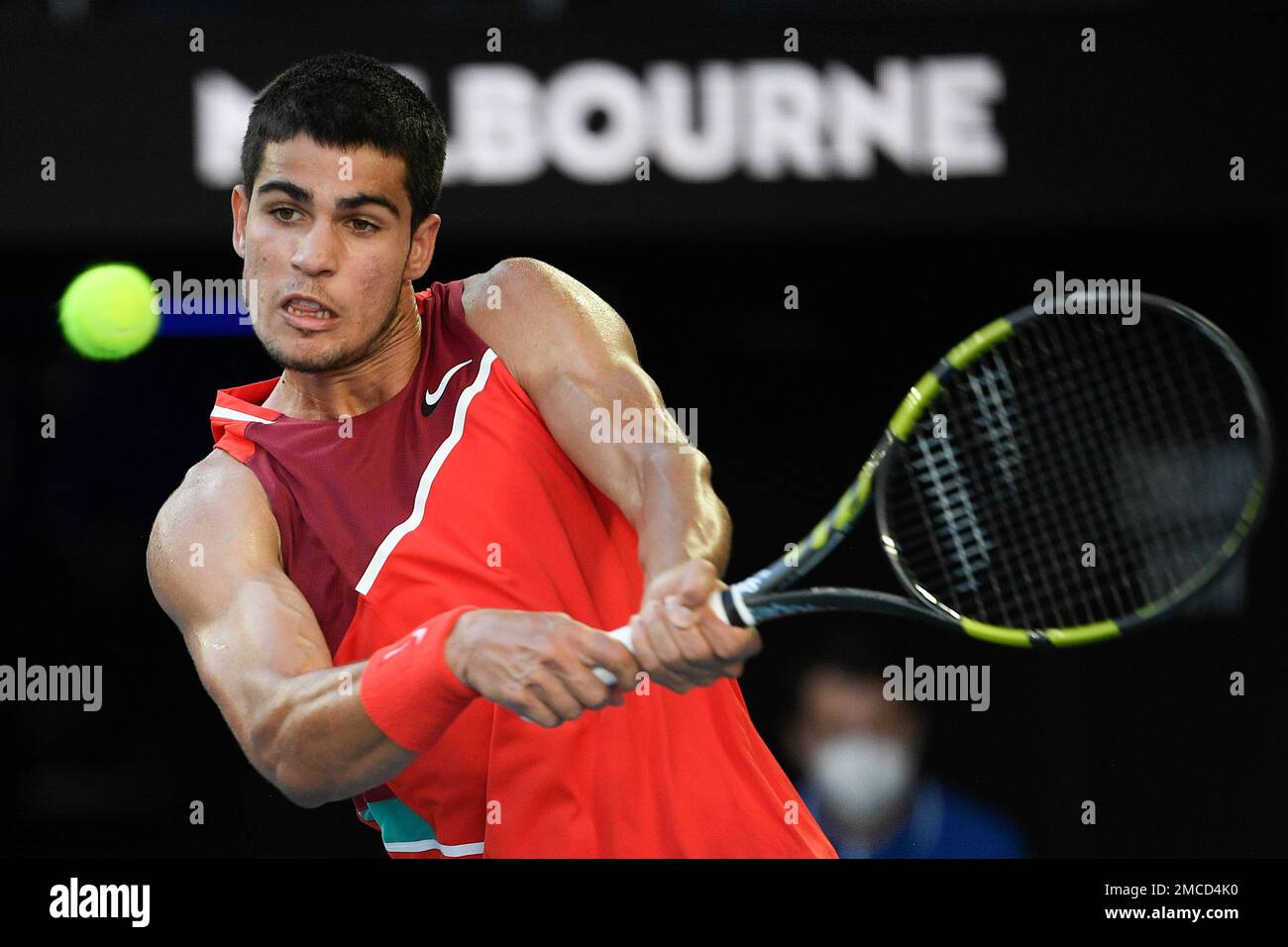 Elite alcaraz backhand techniques that redefine modern tennis skills