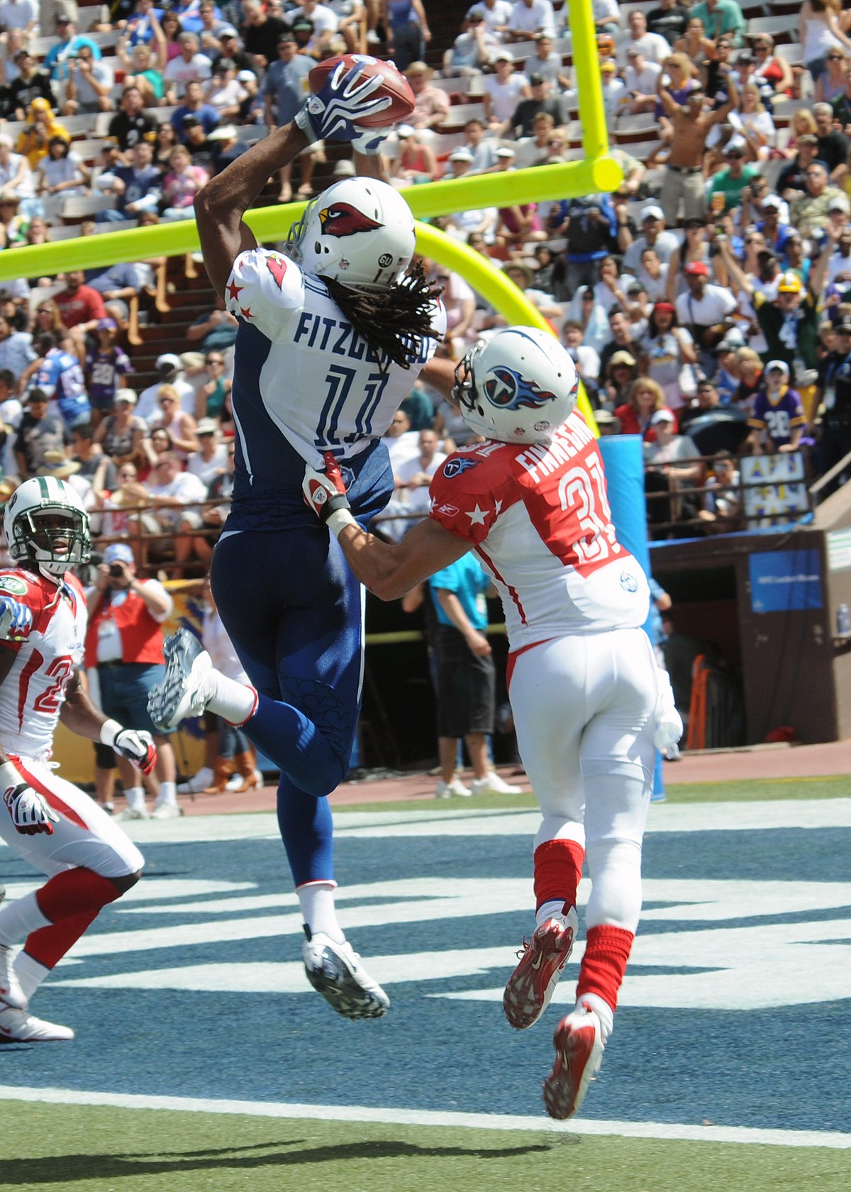 Overcoming challenges with striking american football images to inspire fans