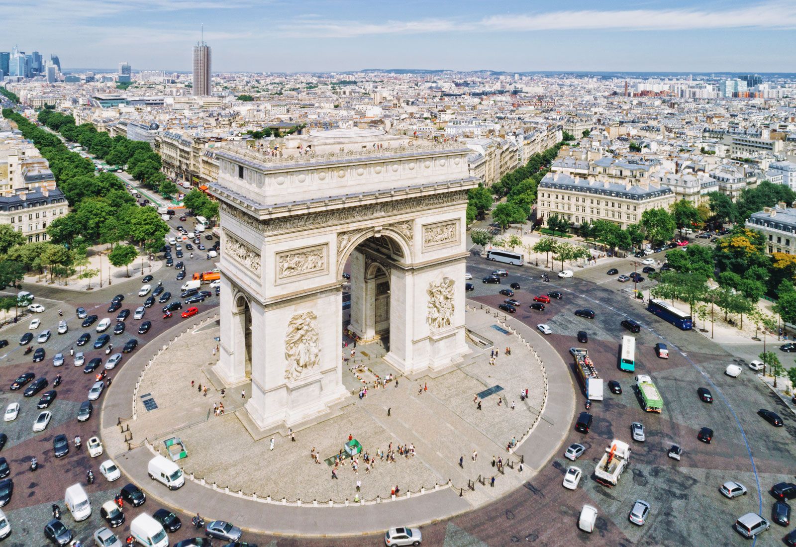Victorious moments captured in stunning arc de triomphe images